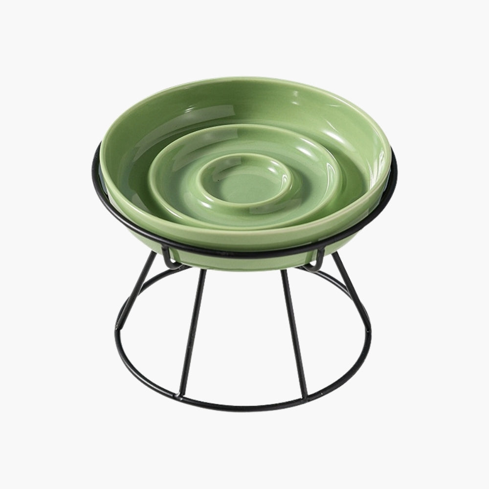 Slow feeder bowl for dogs and cats